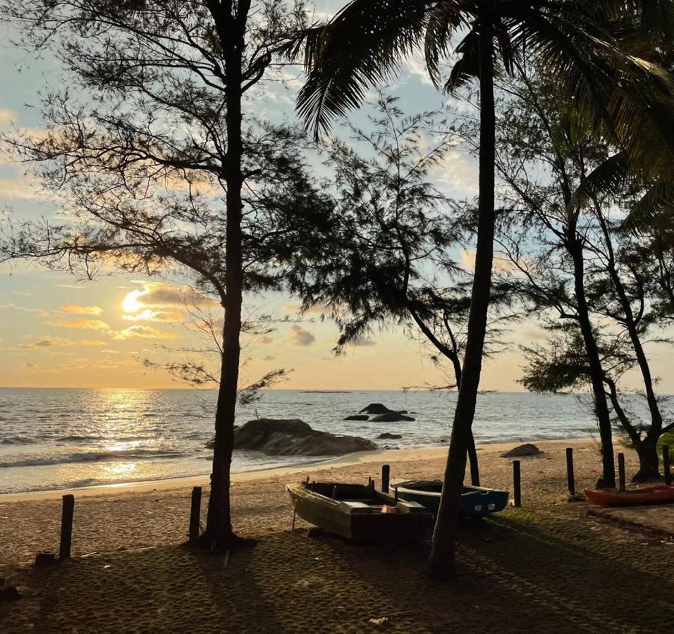 Hotel The Postcard On The Arabian Sea Udupi Esterno foto